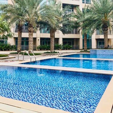 דובאי Upgraded Apartment With Stunning Burj Khalifa View מראה חיצוני תמונה