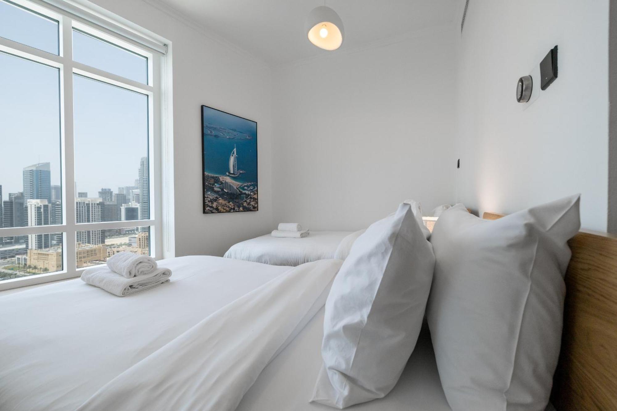 דובאי Upgraded Apartment With Stunning Burj Khalifa View מראה חיצוני תמונה