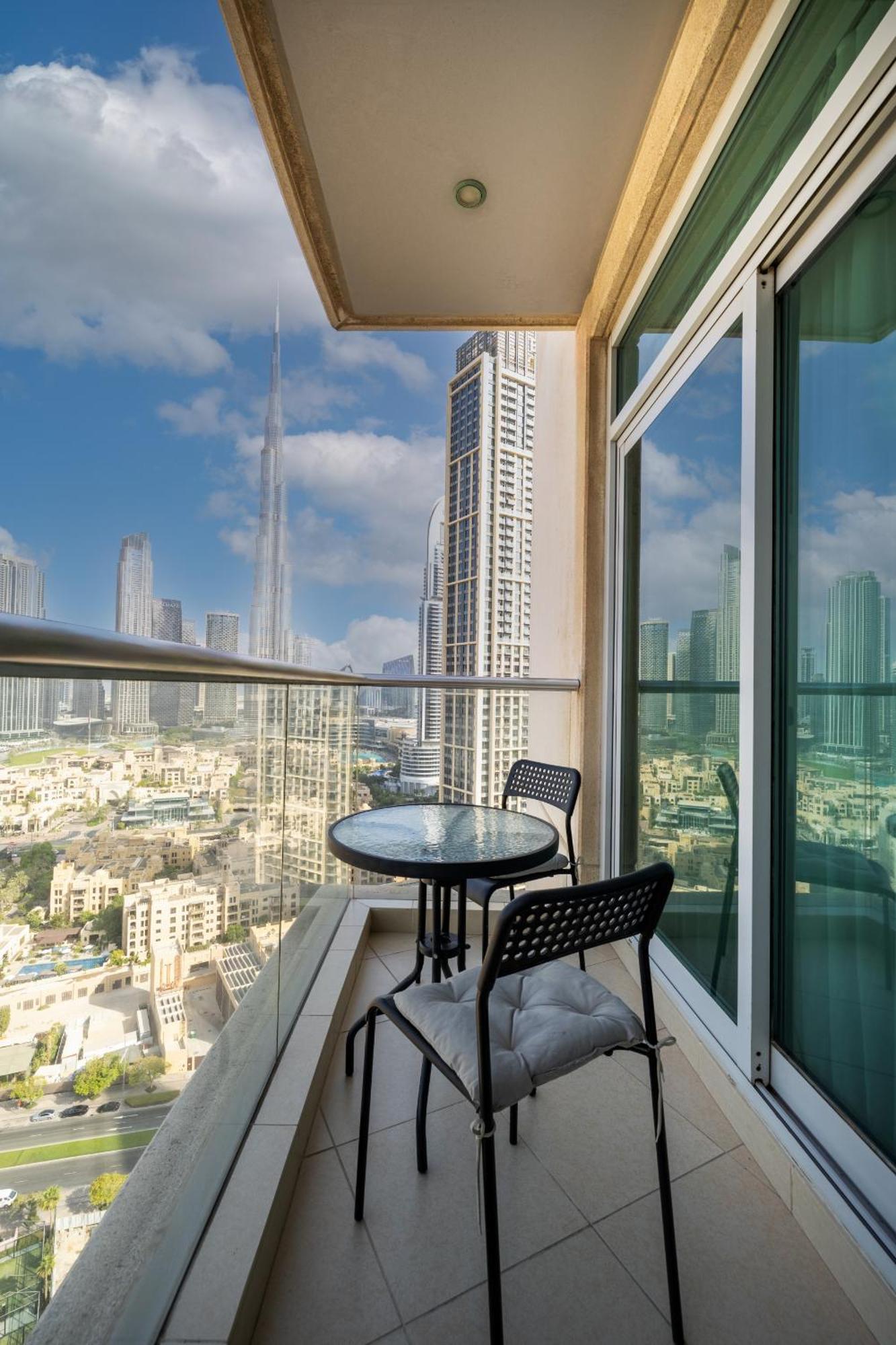 דובאי Upgraded Apartment With Stunning Burj Khalifa View מראה חיצוני תמונה